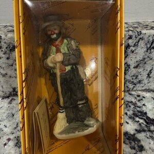 Emmett Kelly Jr Flambro “Sweeping Up” - NIB - COA - Signature Collection